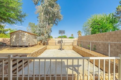 42336 La Gabriella Dr, Lancaster CA 93536-4388 exterior