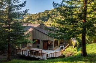 16 Eagle Gap Rd, Novato, CA 94949-6618