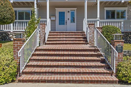 1209 Church St, Benicia, CA 94510-2409