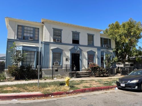 3900 5th St, Riverside, CA 92501-2779