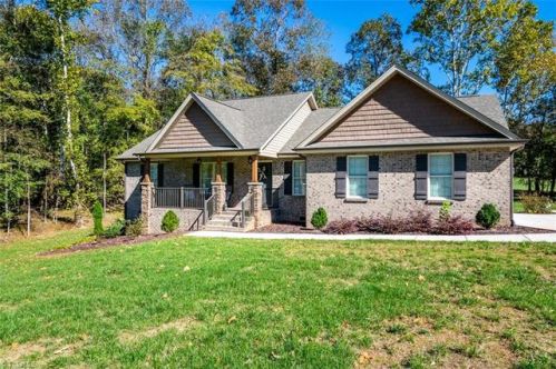 520 Lakeside Drive Ext, Matrimony, NC 27048-8446