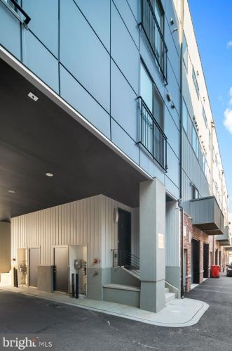 634 5th St, Philadelphia PA  19123-2215 exterior