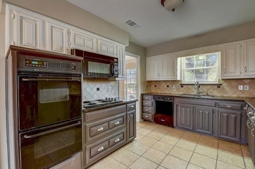 2211 San Simeon, Carrollton, TX 75006-2828