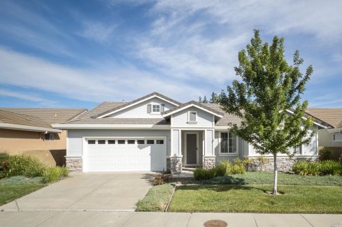 148 Bounty Ln, Vacaville, CA 95687-3120