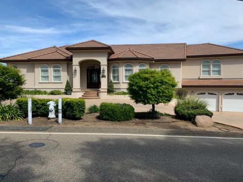 10300 Argonaut Dr, Jackson, CA 95642-9557