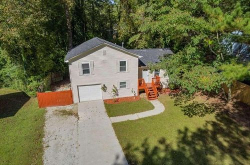 2395 Fairway Cir, Atlanta GA  30331-7152 exterior