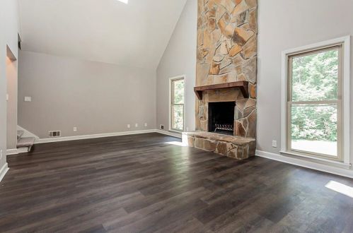 810 Mabry Rd, Atlanta GA  30328-2662 exterior
