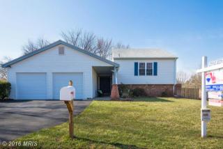 104 Scott Dr, Dulles, VA 20164-2426
