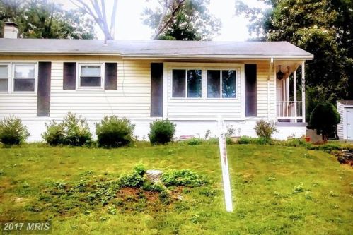 6604 Palamino St, Springfield, VA 22150-1515