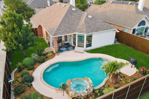 6002 Timbercrest Trl, Garland, TX 75048-5597