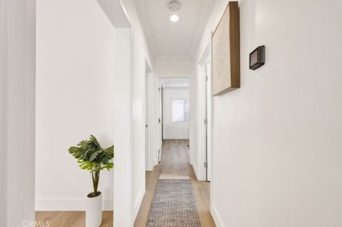 1755 Glenwood Rd, Glendale CA  91201-1543 exterior