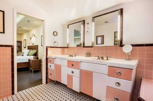 1107 Riviera Dr, Santa Ana CA 92706-1841 exterior