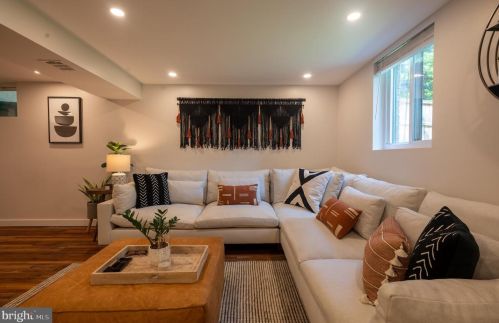 9907 Markham St, Silver Spring MD 20901-2233 exterior