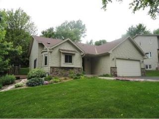 5615 Quinwood Ln, Minneapolis, MN 55442-1406