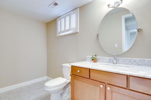 7162 Poplar St, Englewood CO  80112-1636 exterior