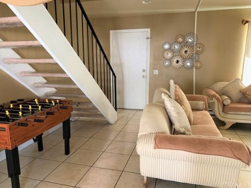 3051 Sycamore St, Santa Ana, CA 92707-4133