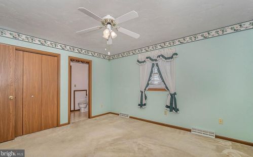 62 Lion Dr, Hanover PA  17331-3847 exterior