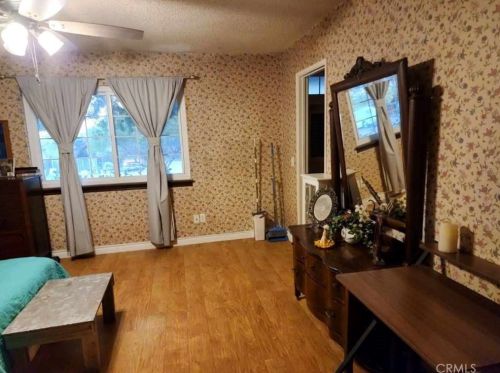 20516 Avenida Hacienda, Riverside CA  92508-2441 exterior