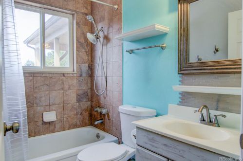 4601 Evanston Way, Aurora CO 80012-1539 exterior