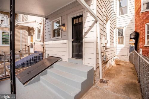 24 Ross St, Lancaster PA  17602-1940 exterior