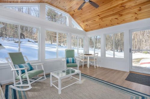 105 Sunny Oaks Ter, Barrington, NH 03884-6839