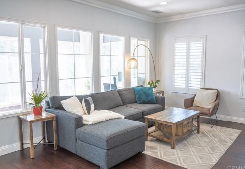 1 Lilac, Irvine CA  92618-6908 exterior