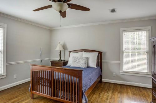 5175 Falcon Chase Ln, Atlanta GA  30342-2155 exterior