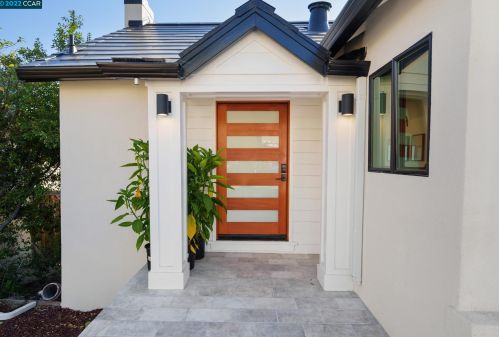 744 Contra Costa Ave, Berkeley, CA 94707-1937