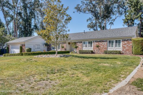 255 Foxenwood Dr, Santa Maria, CA 93455-4232
