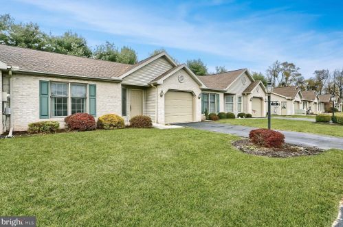 11 Mel Ron Ct, Carlisle PA  17015-8406 exterior