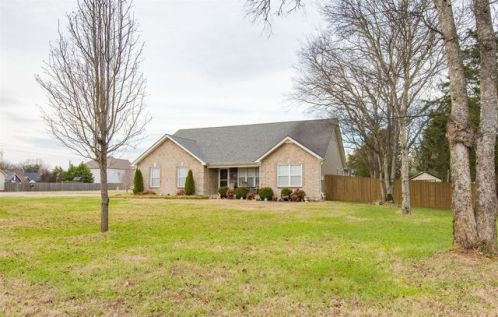 1105 Tiger Woods Way, Murfreesboro, TN 37129-7481