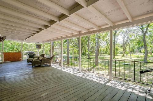 6356 Rendon Bloodworth, Fort Worth TX  76140-9456 exterior