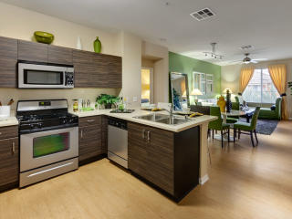 3063 Chapman Ave, Orange CA  92868-1738 exterior