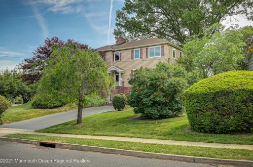 2 Grand Ave, Atlantic Highlands, NJ 07716-1307
