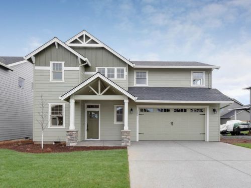 1084 1st Ave, Estacada, OR 97023