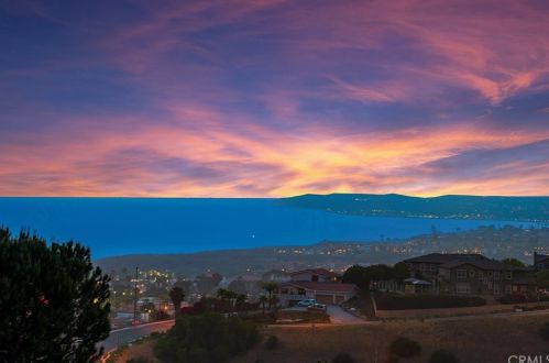 243 Calle Esmarca, San Clemente, CA 92672-3104