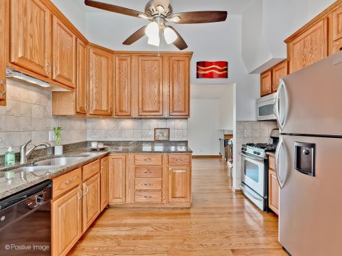 9856 Huber Ln, Niles IL  60714-1015 exterior