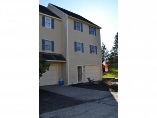 42 Fords Landing Dr, Dover, NH 03820-4552
