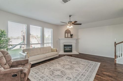 10133 Red Bluff Ln, Fort Worth TX  76177-7351 exterior