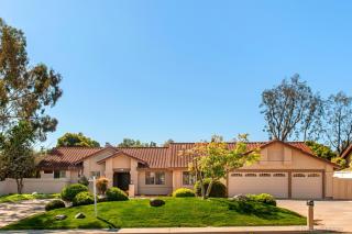 1533 Hamilton Ln, Escondido, CA 92029-4318
