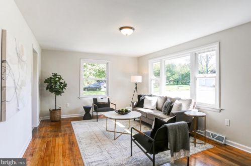 86 Victoria Ln, Lancaster PA  exterior