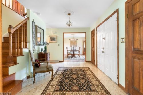 26 Parker Rd, Chester, NJ 07930-3201