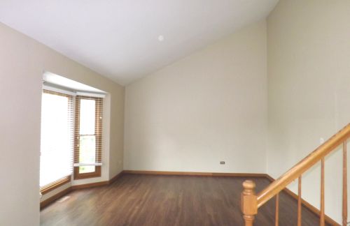 3822 Brenton Dr, Joliet, IL 60431-9229