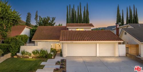 28760 Pisces St, Calabasas, CA 91301-1734