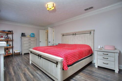 4624 Rivercliff Dr, Lilburn GA  30047-4735 exterior