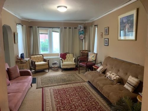 6059 Albany Ave, Chicago, IL 60659-2402