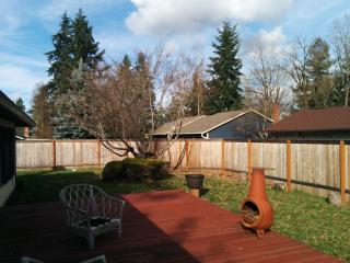 13410 Maple Ln, Portland OR  97222-6129 exterior
