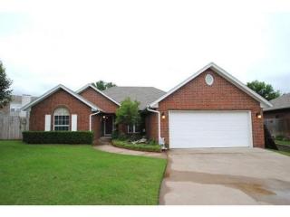 3103 Cove Hollow Ct, Norman, OK 73072-3307