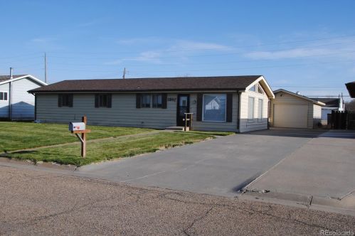 1892 Frank St, Burlington, CO 80807-2208