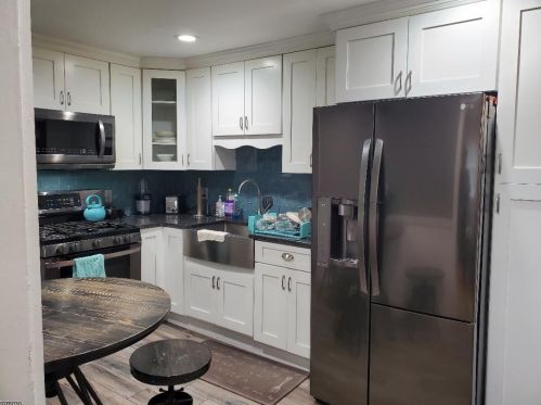 126 Floyd Ave, Bloomfield, NJ 07003-5610